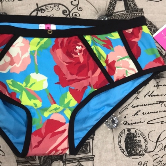 Betsey Johnson FRAMED FLOWERS HIPSTER BOTTOM - Picture 4 of 9
